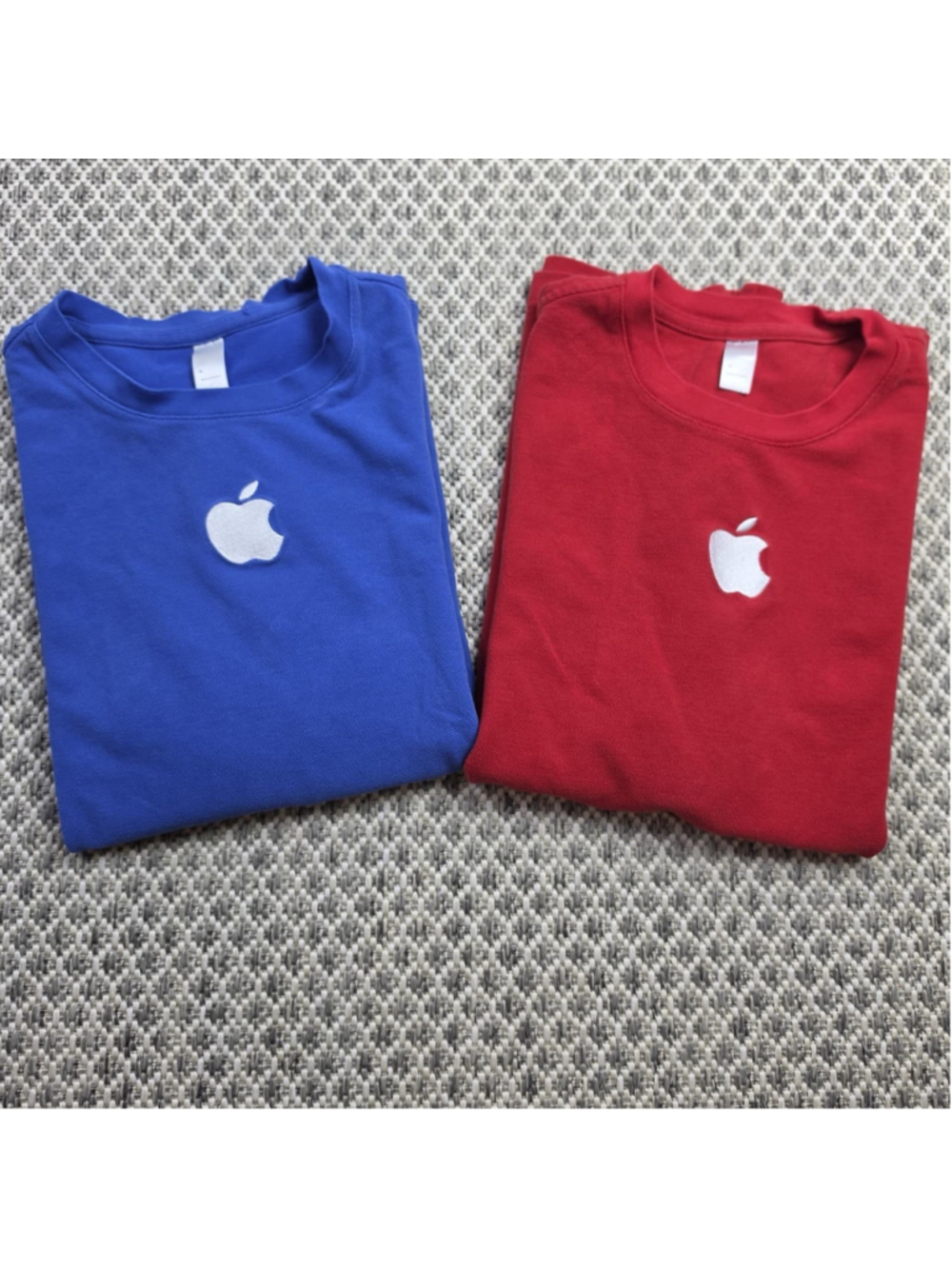 Apple Store Employee Logo T Shirt Bundle Red Blue Embroidered Uniform Men’s M